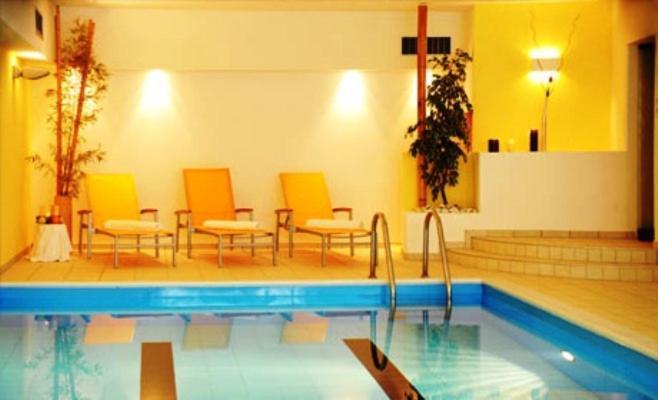 Hotel Lamm Naturns Bagian luar foto