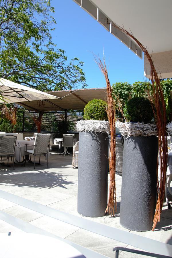 Hotel Lamm Naturns Bagian luar foto